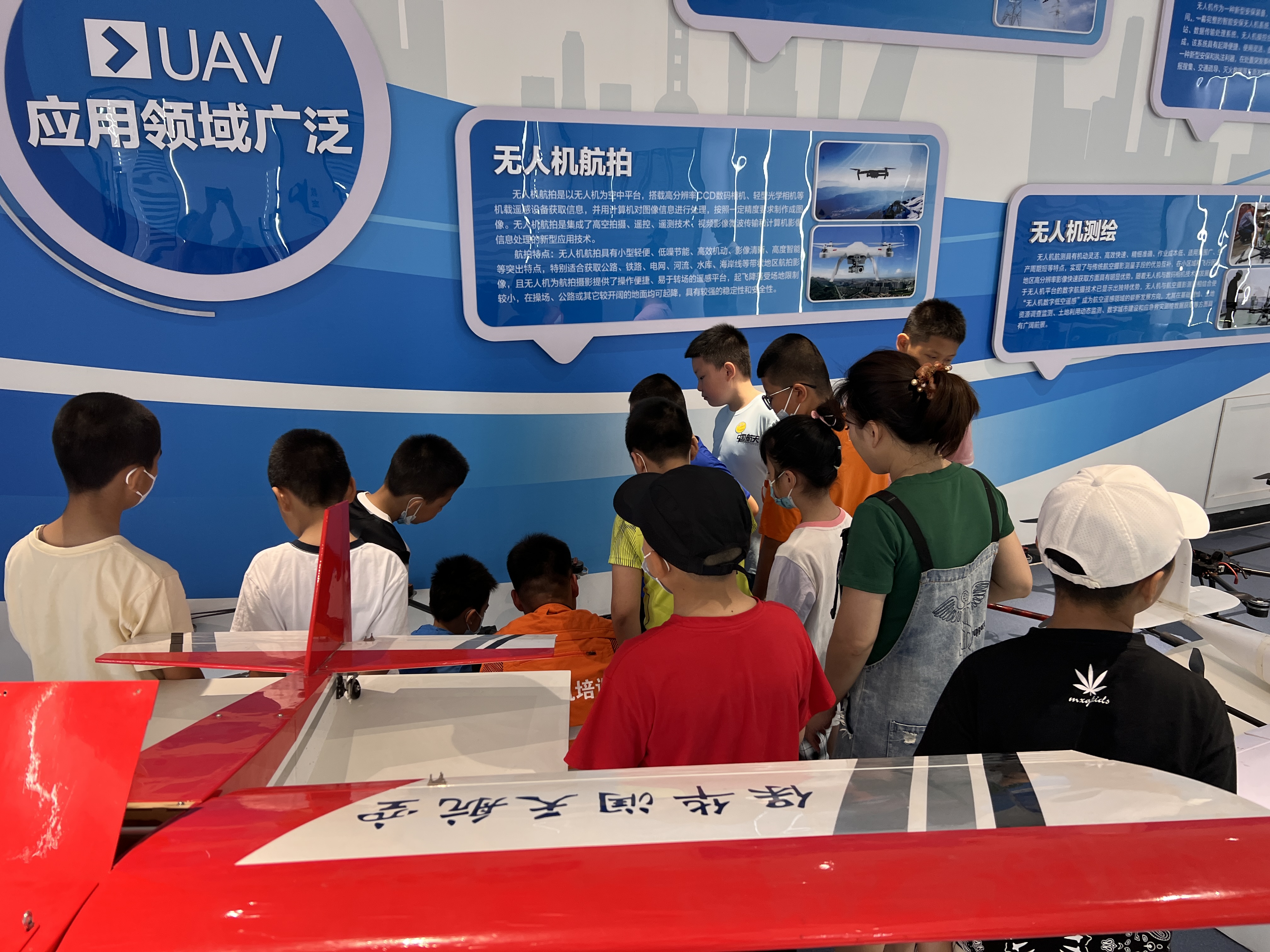 新疆青少年无人机培训丨青少年兴趣培养、入门无人机学习指南