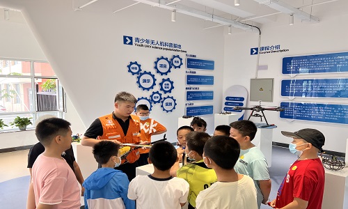 新疆青少年无人机培训:为飞行兴趣提供学习支持