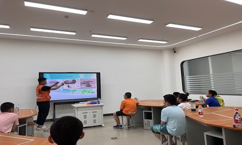 青少年无人机训练基地：培养飞行兴趣与科技素养——新疆保华润天航空