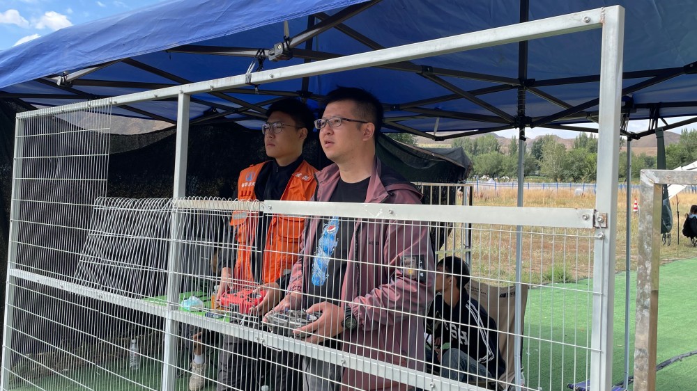 保华润天航空:新疆无人机行业带来的学习与就业机会