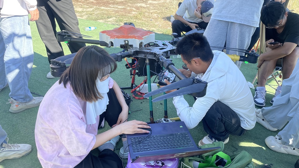 新疆保华润天航空CAAC执照课程：从零基础到独立飞行的系统培训