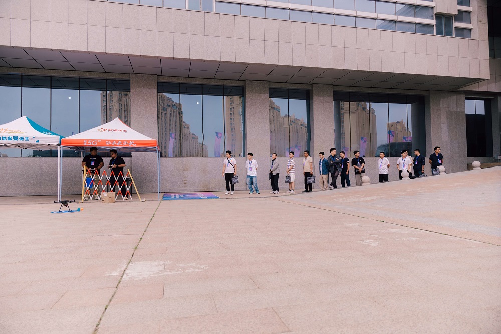 保华润天航空:新疆学员学习无人机的务实选择