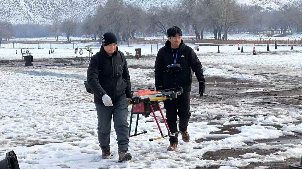 新疆保华润天无人机培训:未通过考试可免费重修