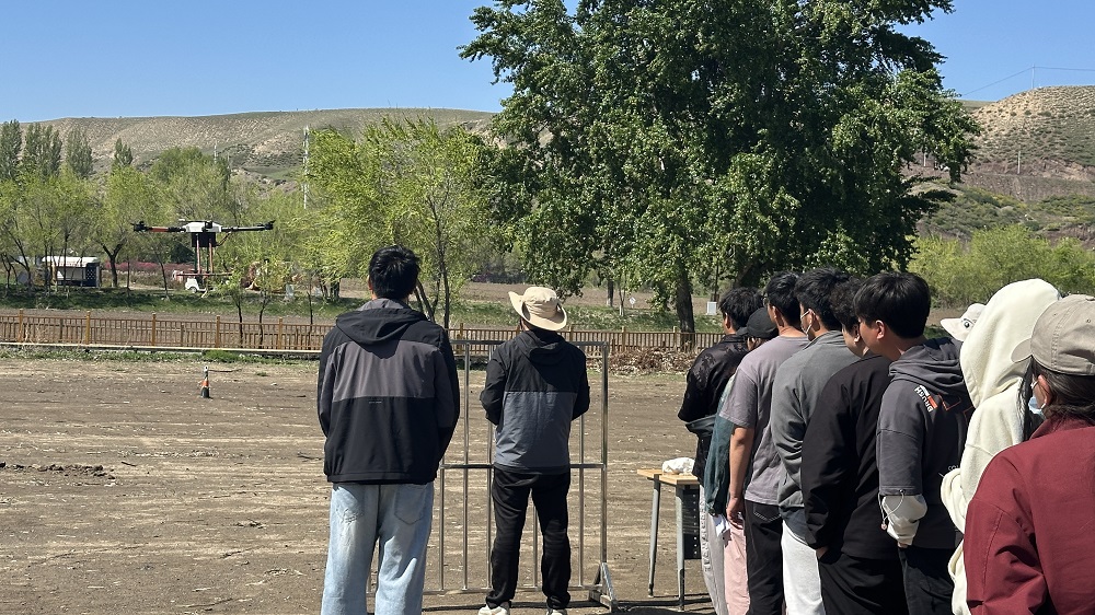 保华润天新疆无人机培训：零基础课程介绍